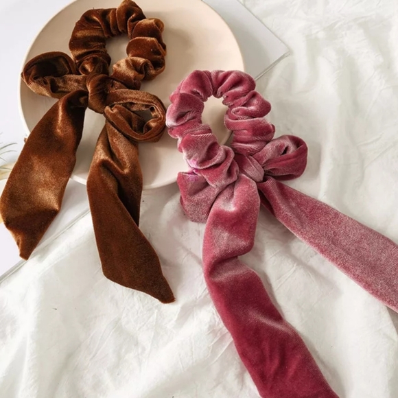 Allison Velvet Hair Bow - Pink - Picture 10 of 11
